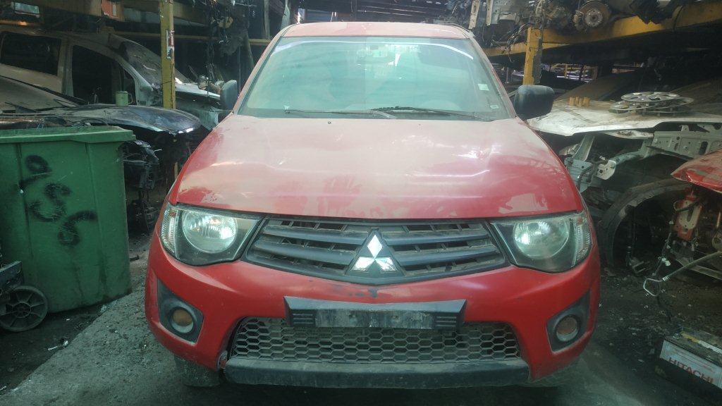 Mitsubishi L200 2012 - 1 REPUESTO USADO/USADA EN DESARME